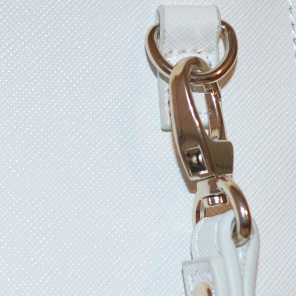 NWT White House Black Market White Flat Clutch Wristlet Purple/Blue Floral - Picture 3 of 6